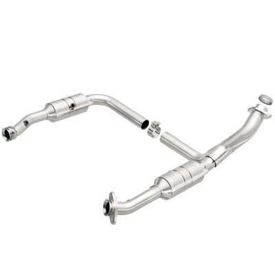 MagnaFlow DF Conv Ford/Mercury 06-10 Explorer/Mountaineer/ 07-10 Explorer SportTrac 4.0L Y-Pipe Assy